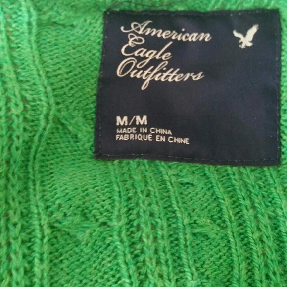 << AEO Green sweater>> - Picture 6 of 6